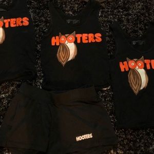 ✨hooters uni bundle for Oli✨